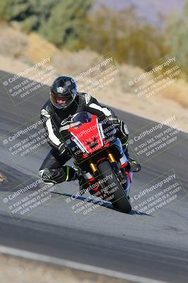 media/Dec-18-2022-SoCal Trackdays (Sun) [[8099a50955]]/Turn 10 (140pm)/